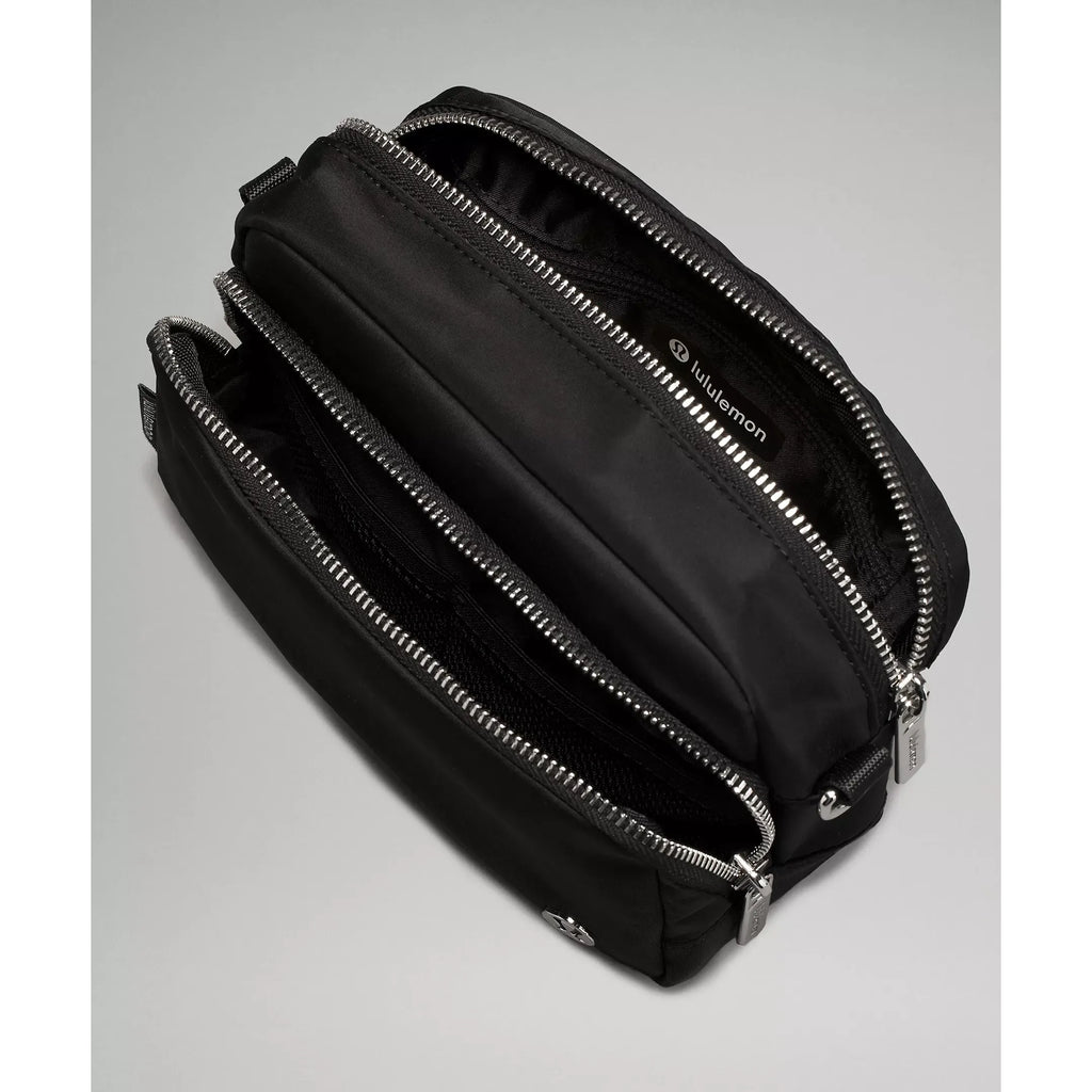 Lululemon Everywhere Crossbody Bag 2L Metal Hardware in Black