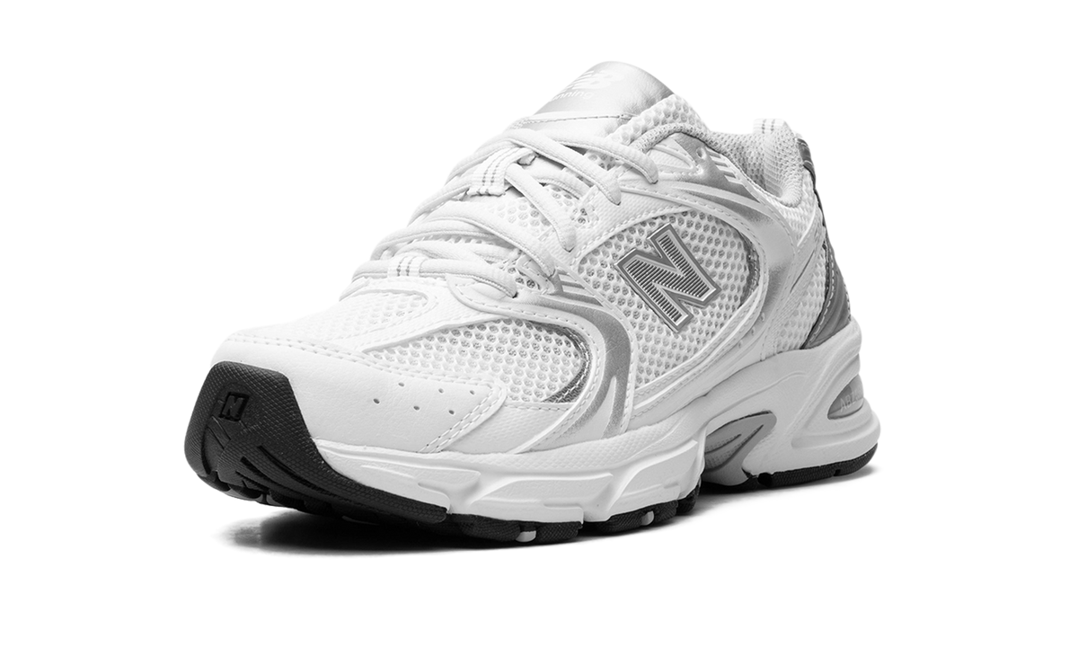 530 "White / Silver" MR530EMA